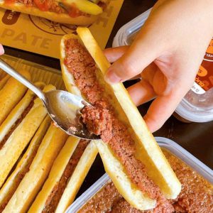 Bánh mì pate cột đèn Hải Phòng